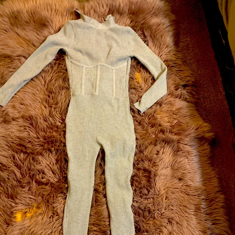 Light Grey Snap Back Jumpsuit Bundle - image 3